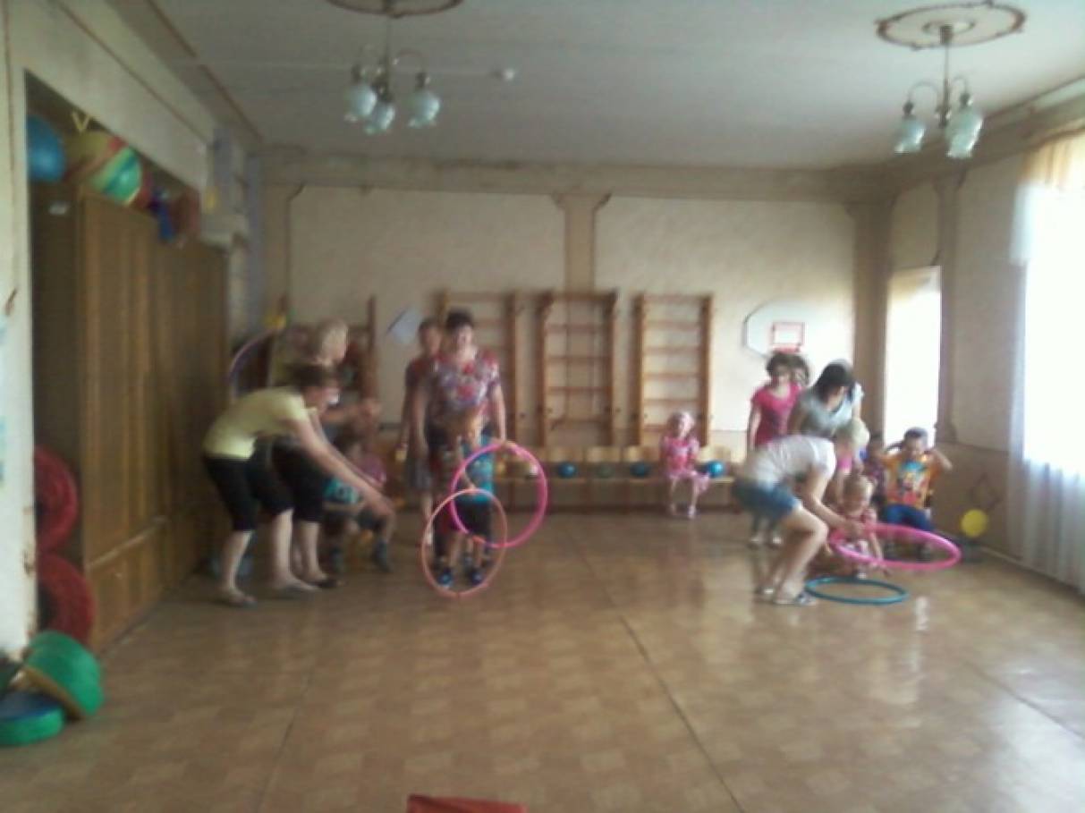 Физкультурное развлечение для детей средней группы и родителей «Отважные путешественники» Фото Физкультурное развлечение для детей средней группы и родителей «Отважные путешественники»