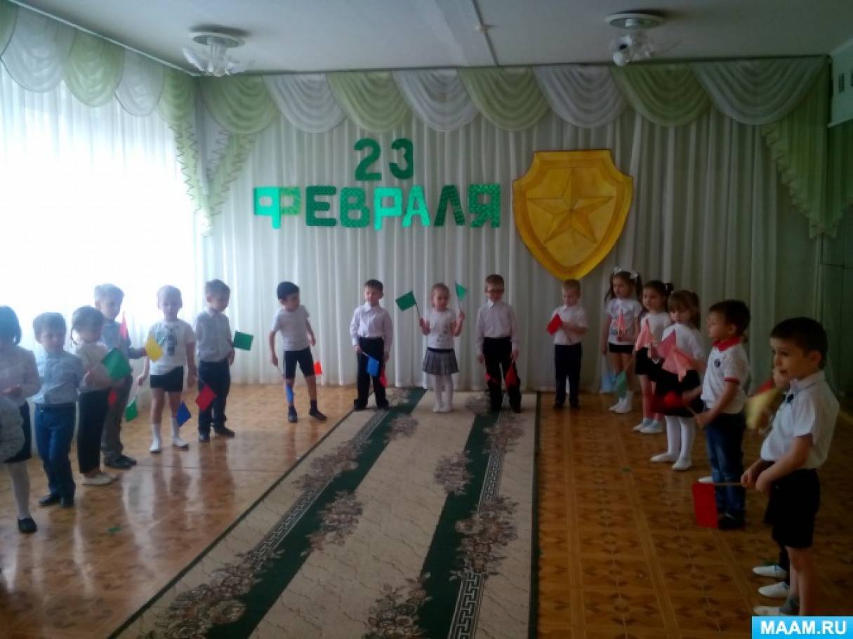 Смотреть фотографию №5 Фото №5 На коврографе была оформлена игра Военные профессии