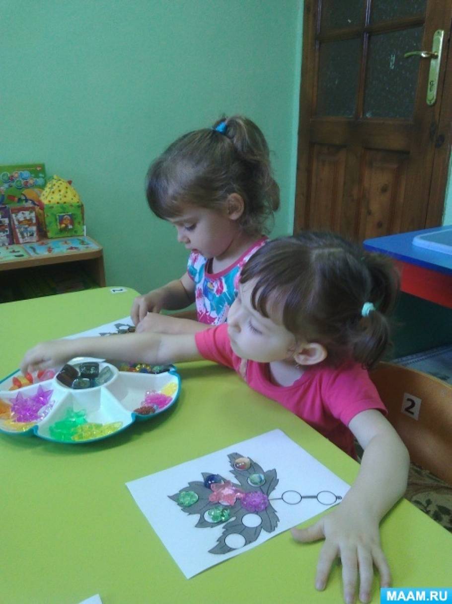 Фотоотчёт о занятии «Нетрадиционное рисование как способ адаптации детей раннего возраста». Рисуем камешками Марблс