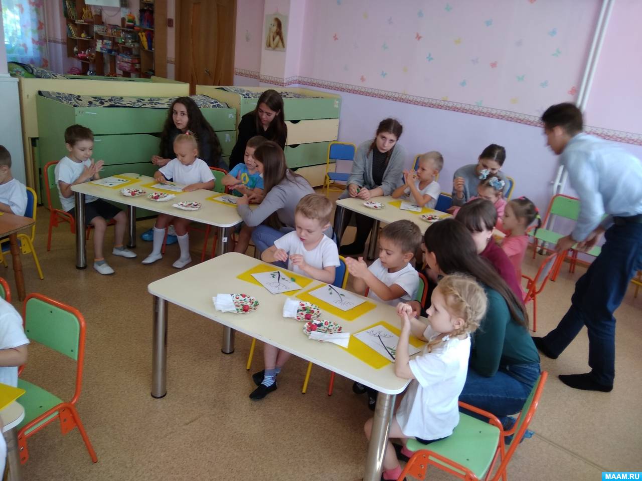 «Кисть рябины». Конспект занятия по лепке из пластилина в средней группе
