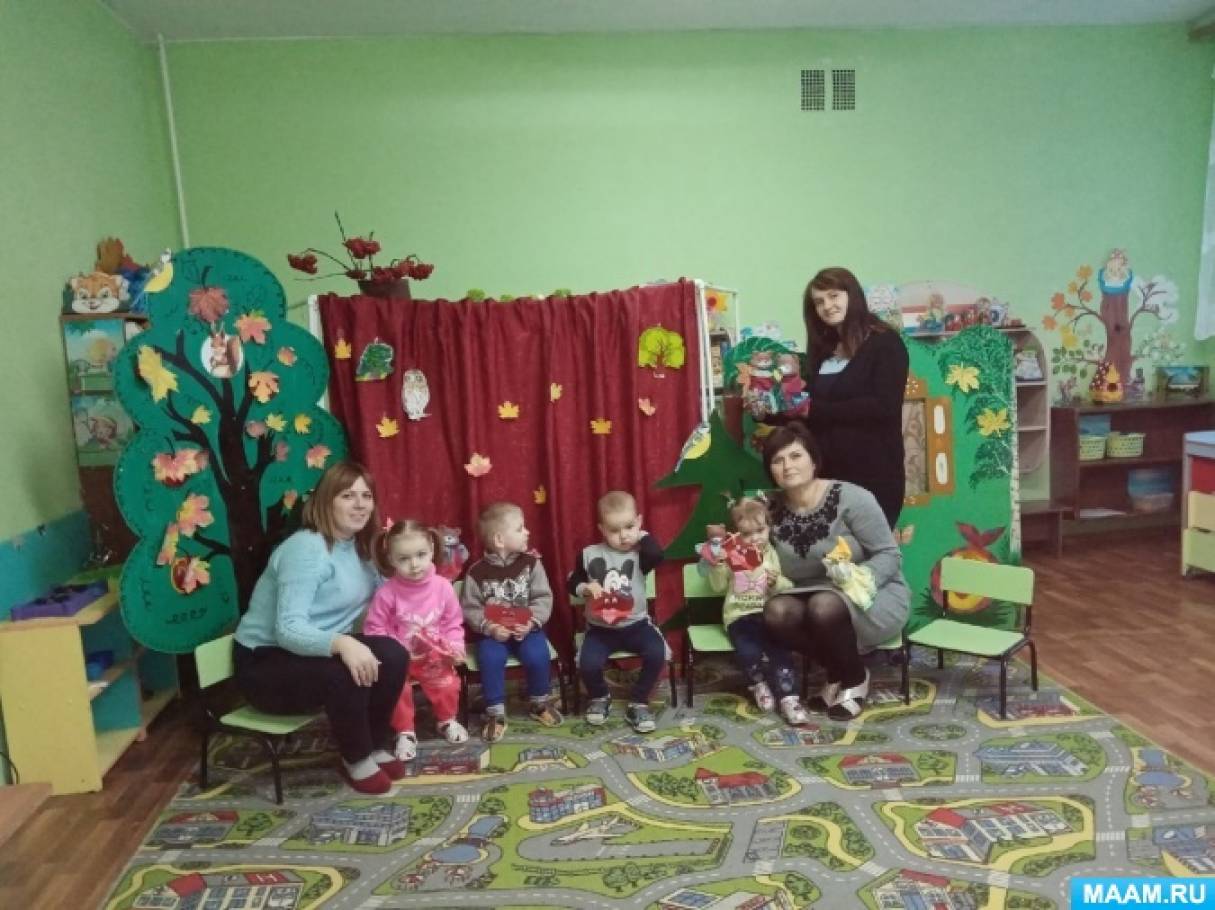 Кукольный спектакль для детей первой младшей группы «Букет для мамочки» к Дню Матери