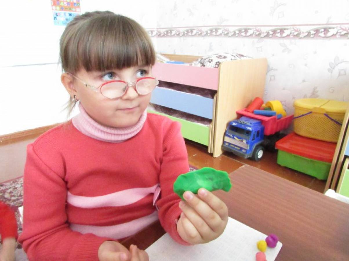 Как сделать бабочку из пластилина. Смотреть фото Как сделать бабочку из пластилина. Смотреть картинку Как сделать бабочку из пластилина. Картинка про Как сделать бабочку из пластилина. Фото Как сделать бабочку из пластилина