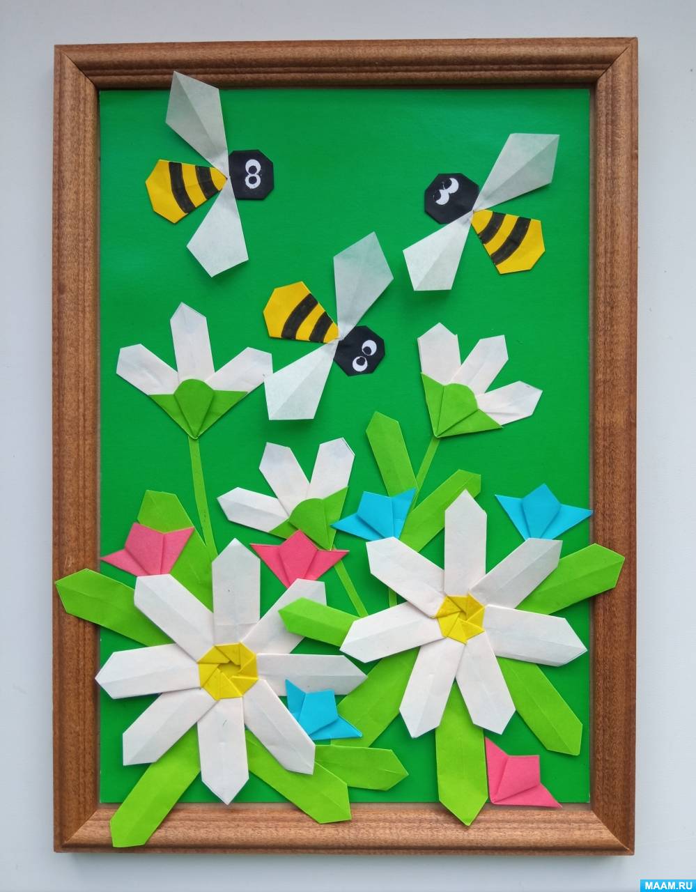 Мастер-класс по аппликации в технике оригами «Пчелки на полянке»