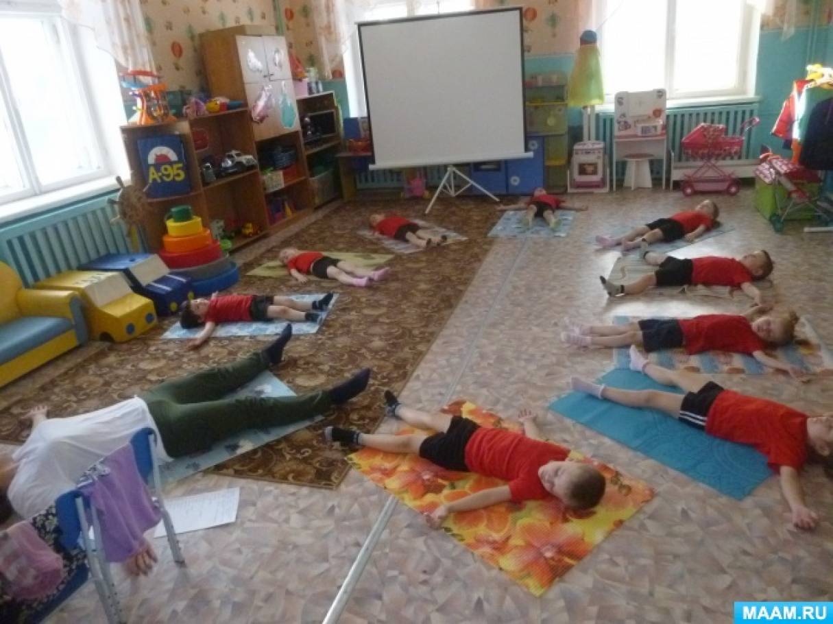 Беби йога для малышей