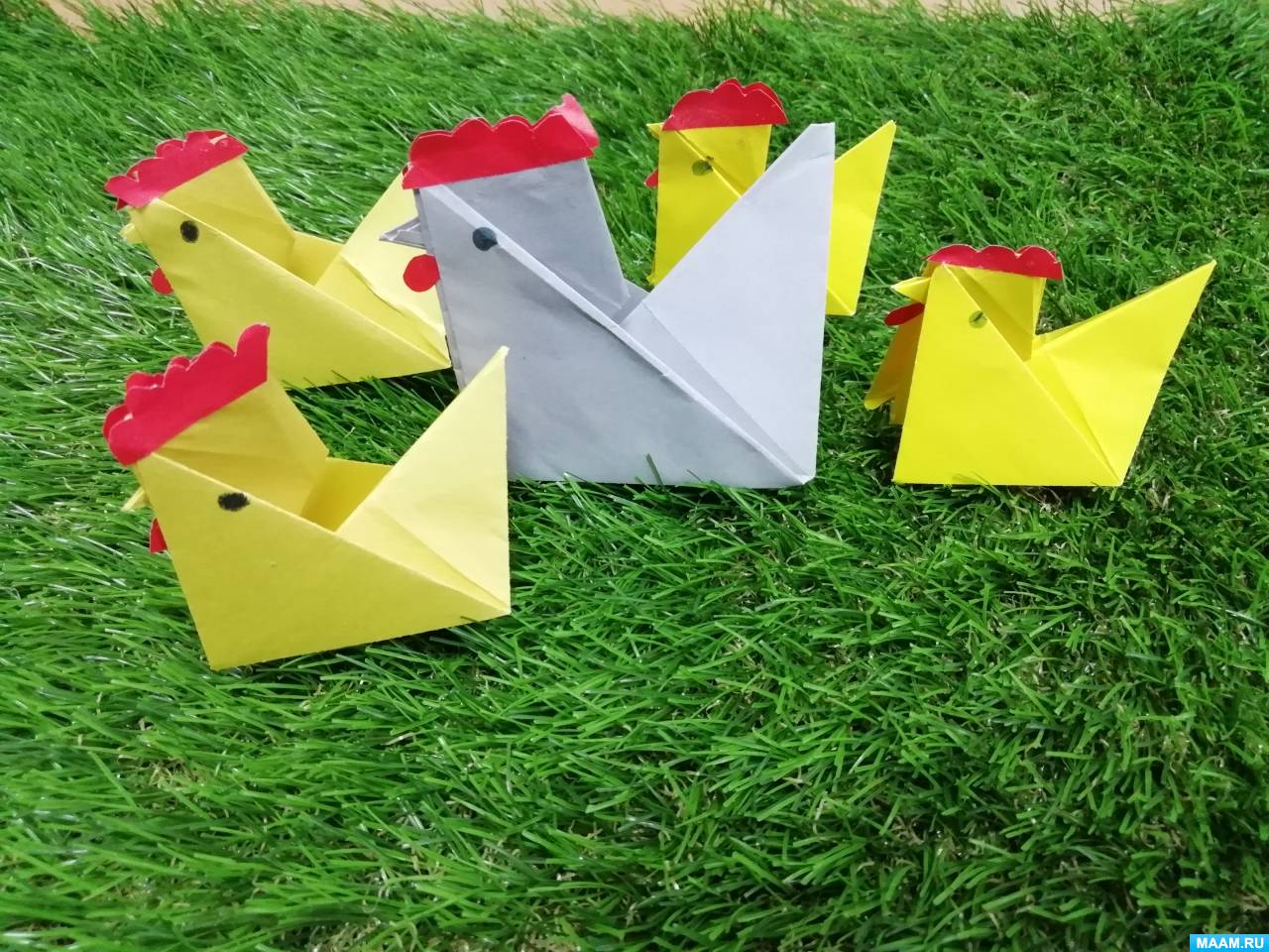 Мастер-класс по оригами «Курочка с цыплятами» ко Дню курицы на МAAM