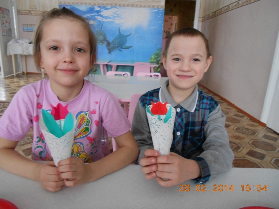 Смотреть фотографию №7 Фото №7 Сначала стебелёк цветок листочки