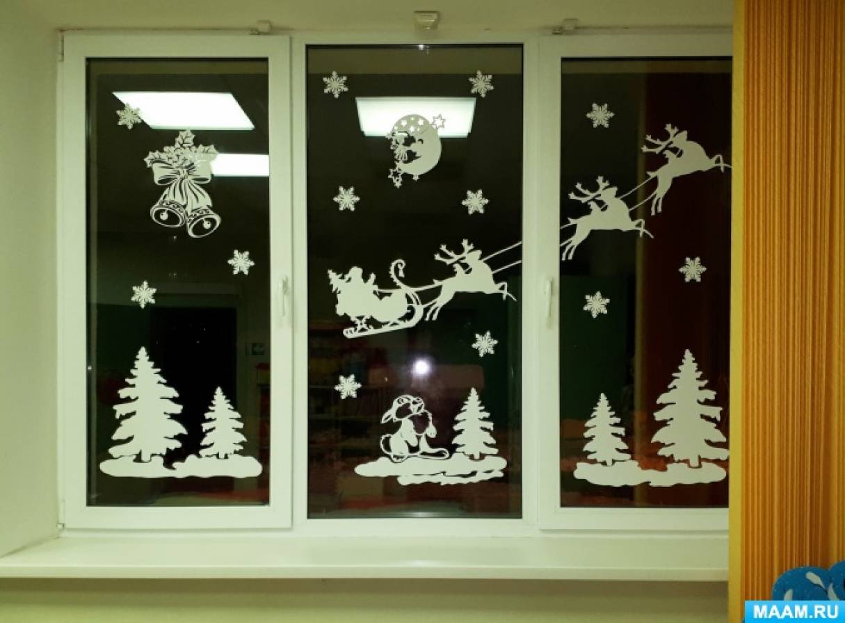 украсить окна в садике на новый год