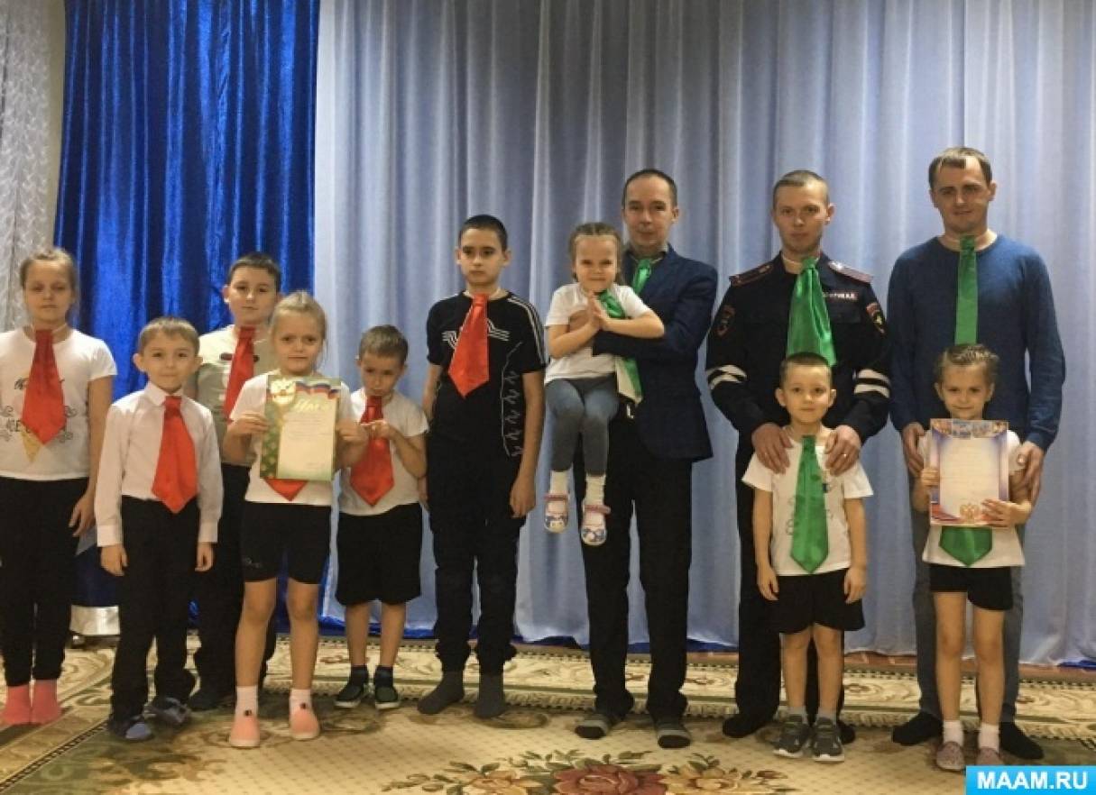 Уголок пдд в старшей группе по фгос что должно быть. Смотреть фото Уголок пдд в старшей группе по фгос что должно быть. Смотреть картинку Уголок пдд в старшей группе по фгос что должно быть. Картинка про Уголок пдд в старшей группе по фгос что должно быть. Фото Уголок пдд в старшей группе по фгос что должно быть