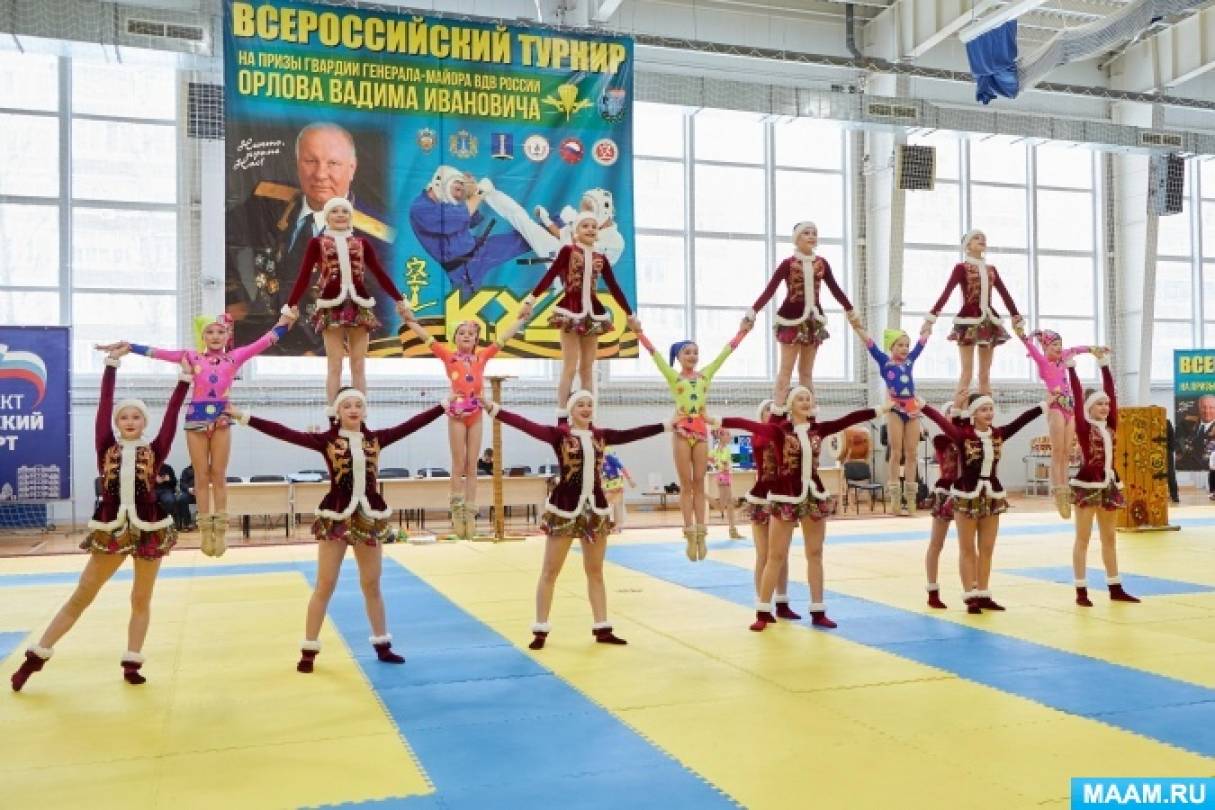 Смотреть фотографию №3 Фото №3 Пока спортсмены готовились к поединкам с показательным номером Масленица выступили воспитанницы спортивно цирковой студии Импульс
