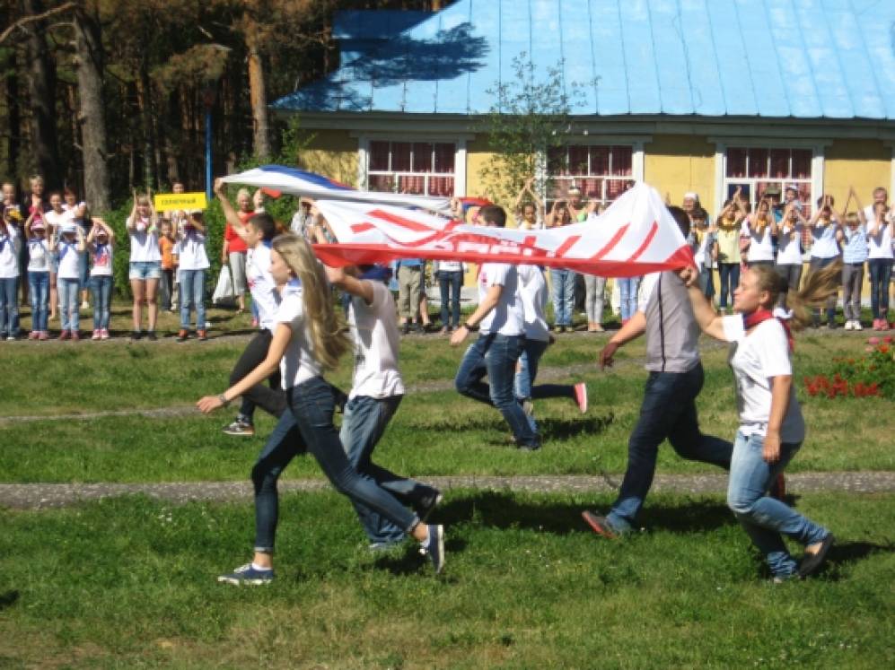 Орлёнок детский лагерь мордовия смольный. Лагерь орленок мордовия ичалки. Лагерь орленок сивинь мордовия. Орленок ичалки. Лагерь вастома саранск.
