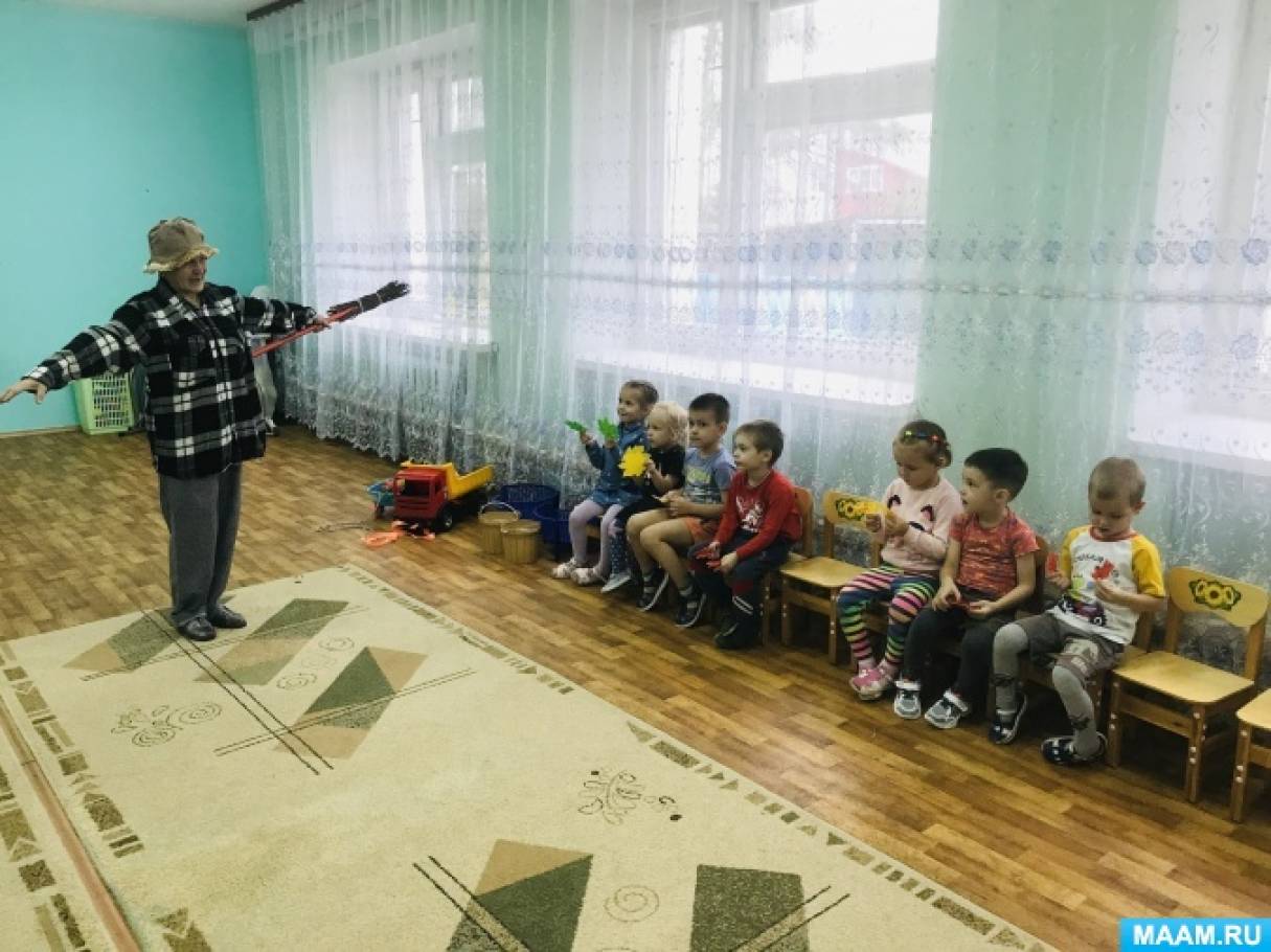 Спортивное развлечение для средней группы «Осенние старты» Фото Спортивное развлечение для средней группы «Осенние старты»
