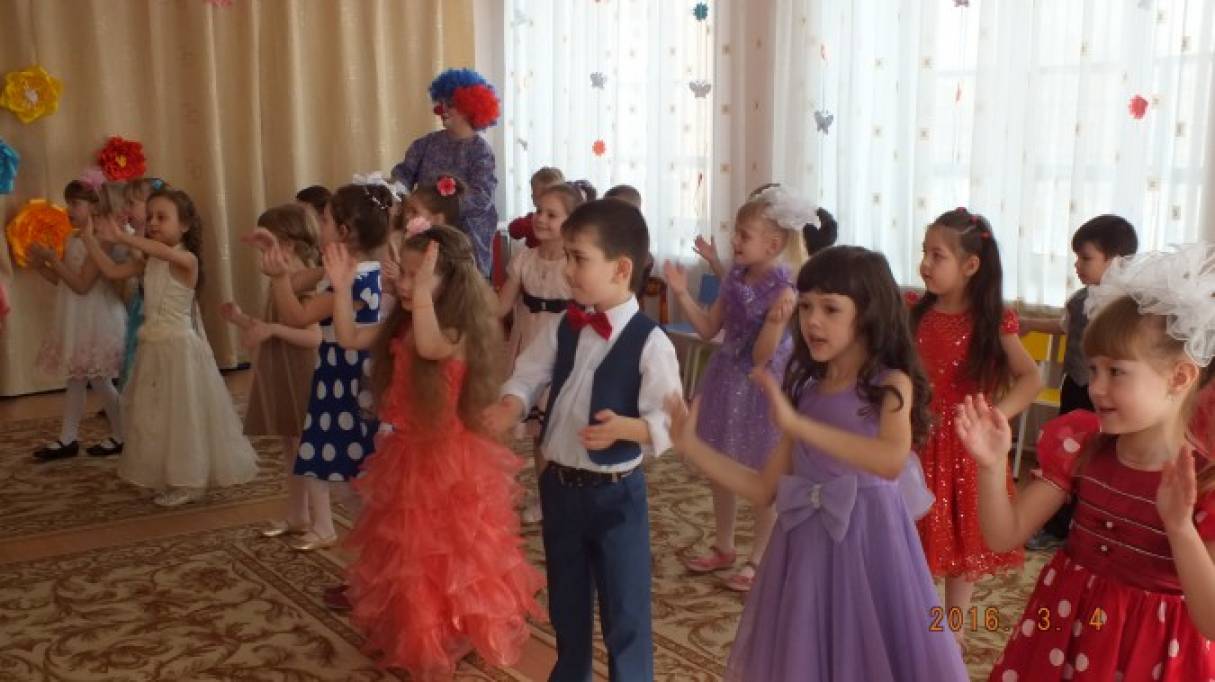 сценарий к 8 марту старшая группа