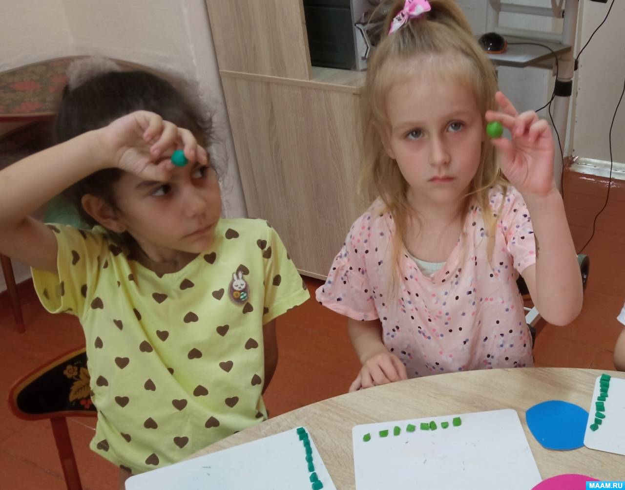 Смотреть фотографию №6 Фото №6 Овладение навыками декорирования поделки в технике алмазной вышивки