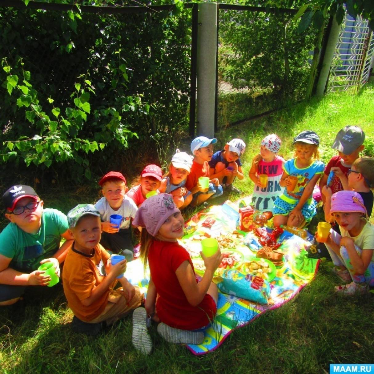 Сценарий физкультурно-экологического развлечения для детей старшей группы «Берегите природу»