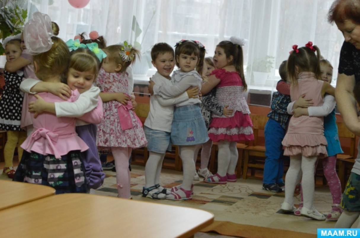 Развлечение ко Дню матери «Мама — солнышко мое» Фото Развлечение ко Дню матери «Мама — солнышко мое»