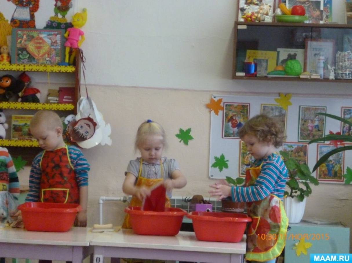 хозяйственно бытовой труд во второй. хозяйственно бытовой труд в доу. хозяйственно бытовой труд в саду. хозяйственно бытовой труд во 2 младшей группе. трудовое воспитания в группе.