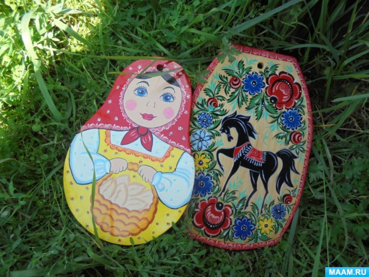 Любимое хобби — роспись по дереву. Воспитателям детских