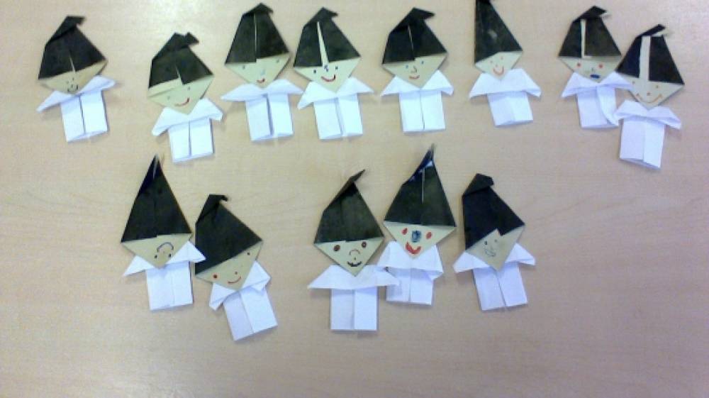 Конспекты оригами подготовительная группа. Конструирование из бумаги в подготовительной группе. Оригами в подготовительной группе. Ручной труд в подготовительной группе. Конструирование из бумаги в старшей группе.