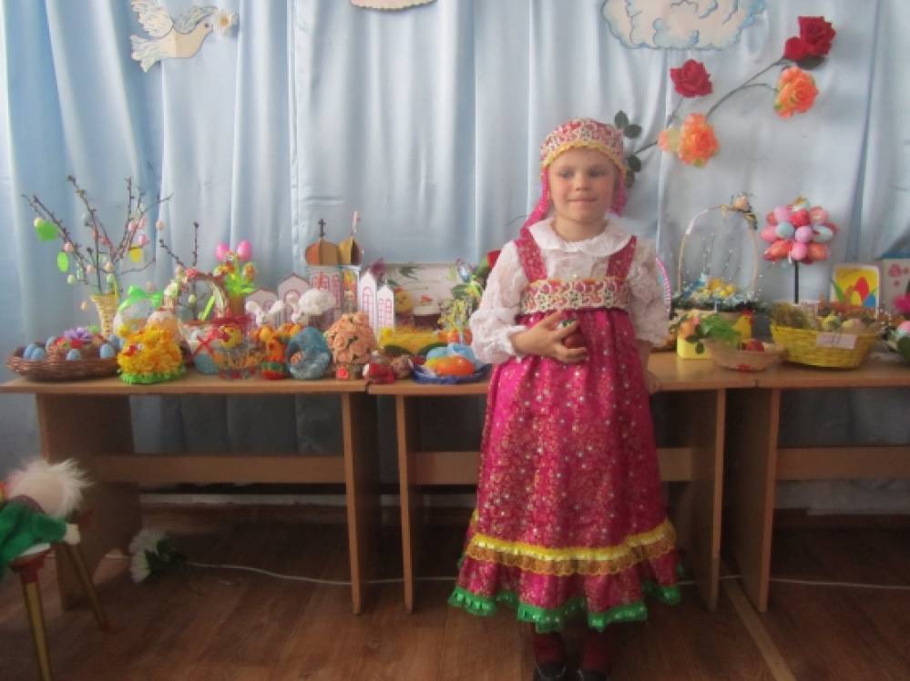 Смотреть фотографию №4 Фото №4 Все ребята с нетерпением ждали этого события с удовольствием разучивали стихи песни танцы изготавливали поделки для оформления выставки посвященной празднику