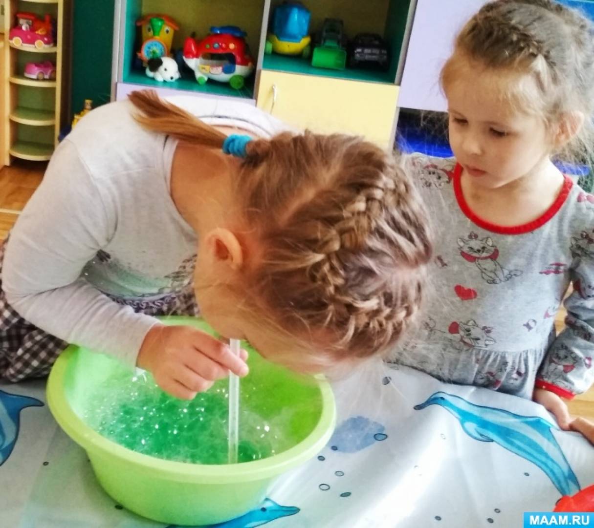 Картинка игры с водой