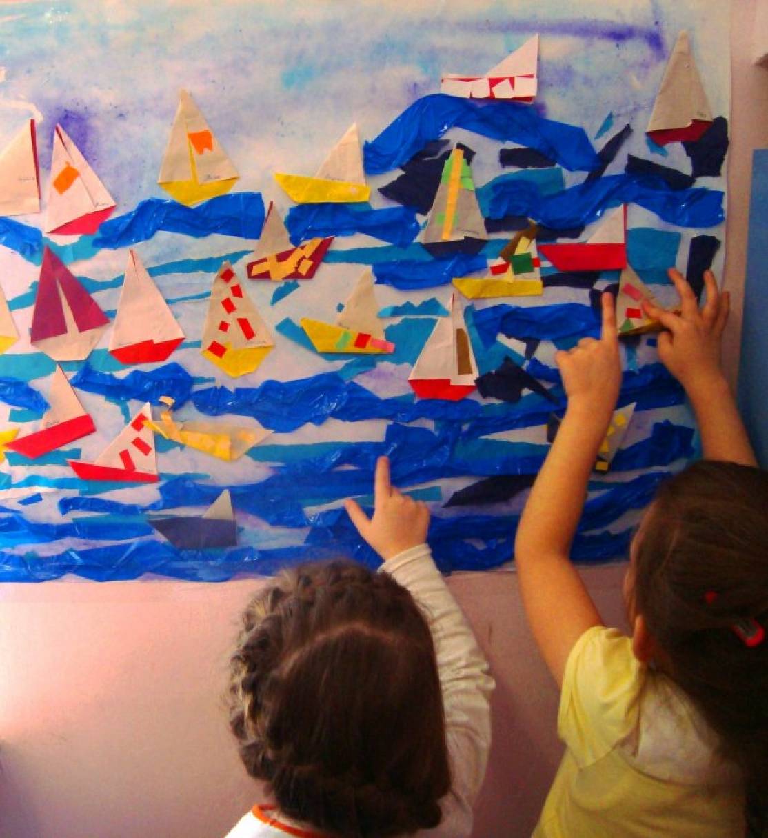 Путешествие по россии подготовительная группа. Коллективное панно для детей. Коллективное рисование. Коллективное рисование с малышами. Аппликация море.