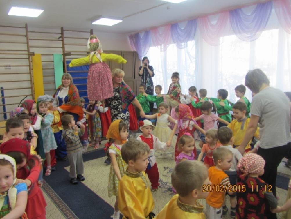Смотреть фотографию №6 Фото №6 Приняли участие в общем празднике где водили хороводы
