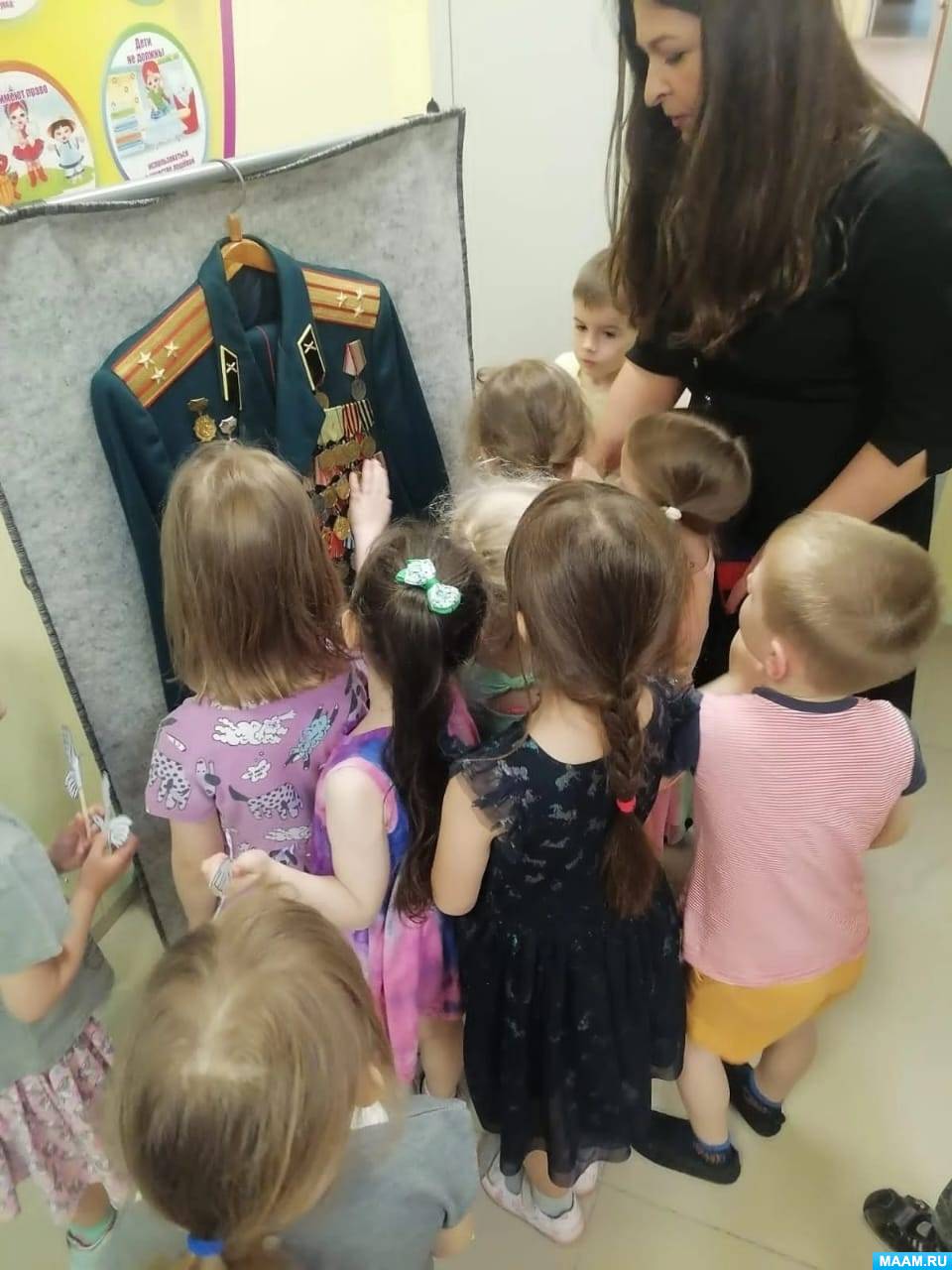 Смотреть фотографию №3 Фото №3 Ведь пока жива память о наших героях ветеранах их подвигах живы в наших сердцах и они Очень важна еще и семейная история