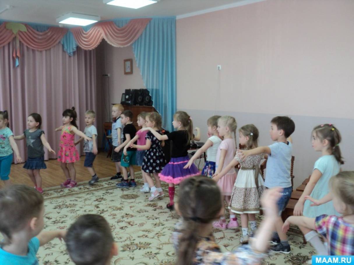 ирина  сычева на полу 