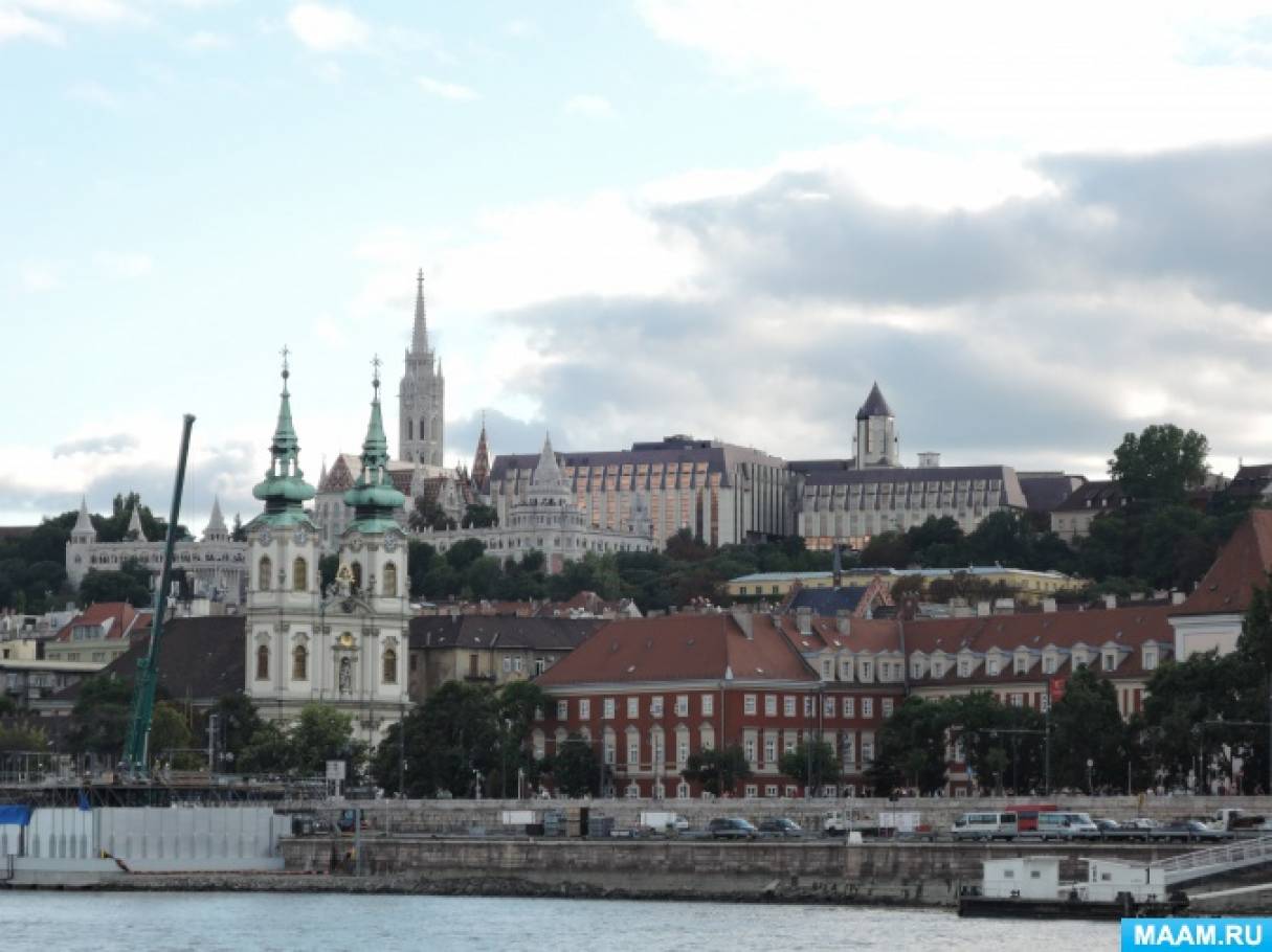 Смотреть фотографию №16 Фото №16 Свое название мост получил в честь императрицы Елизаветы или Сиси