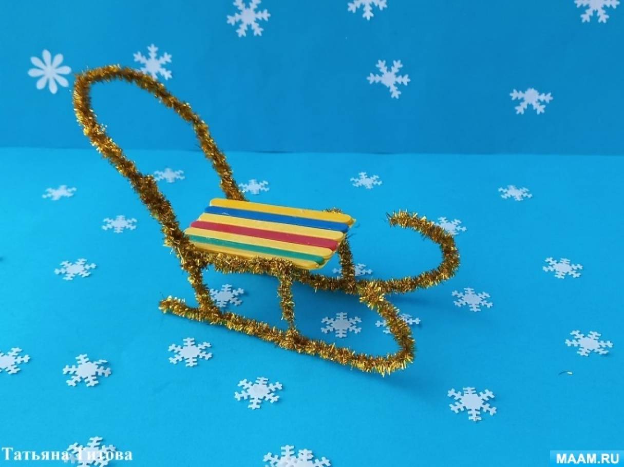 Сани из палочек карамельных