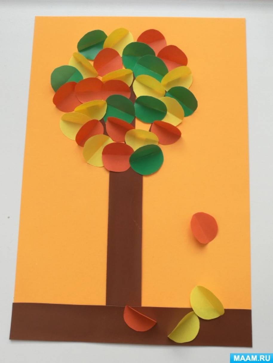 Аппликация дерево из бумаги. Дерево из цветной бумаги. Поделка дерево из бумаги для детей. Аппликация осеннее дерево из цветной бумаги. Объемная аппликация осеннее дерево.