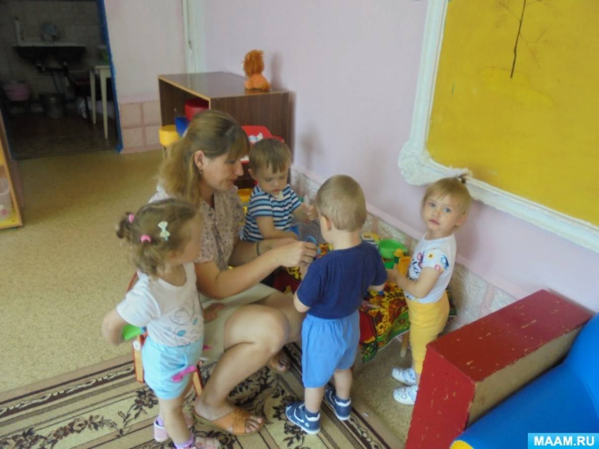 Стенгазета для родителей в стихах от деток младшей группы - фото