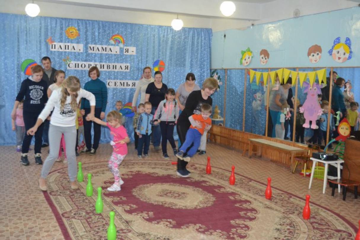 Праздники и развлечения в доу. Развлечения в детском саду. Спортивный праздник в садике. Спортивные праздники и развлечения в ДОУ. Спортивные мероприятия в ДОУ.