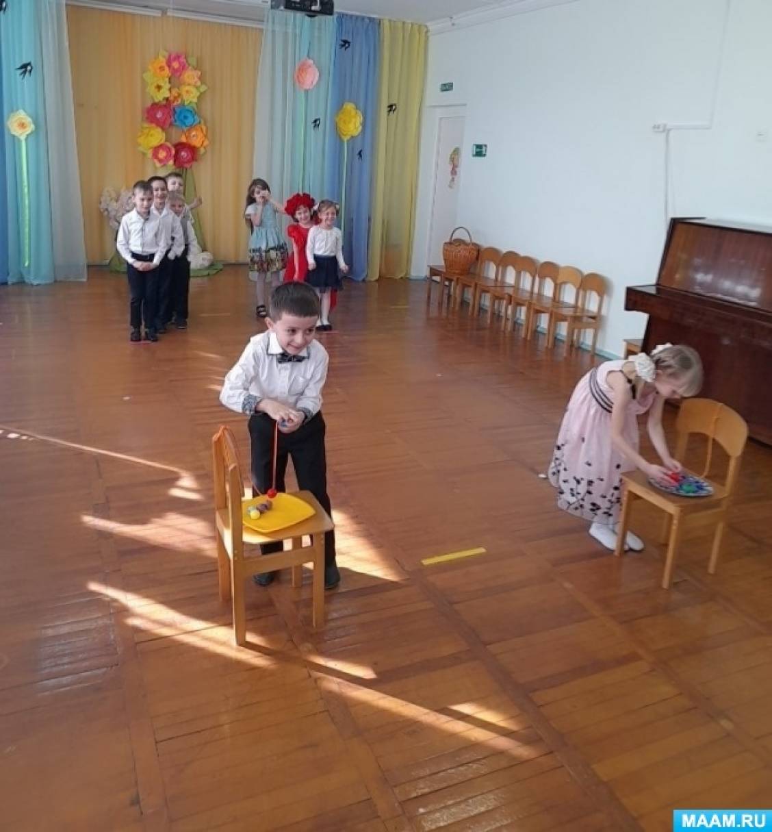 анализ праздника к 8 марта