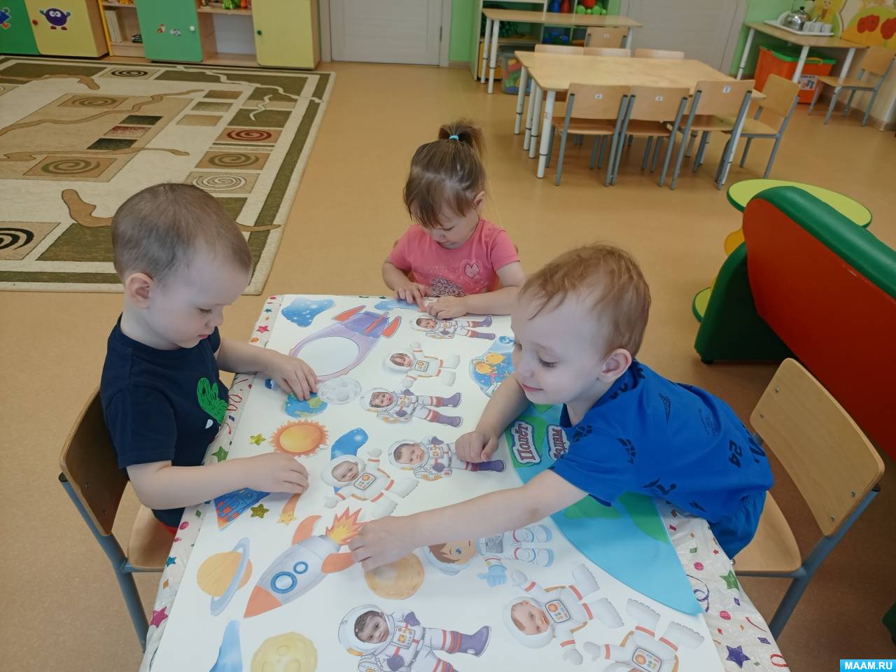 Смотреть фотографию №2 Фото №2 Когда все заготовки готовы можно посадить детей за рабочие места