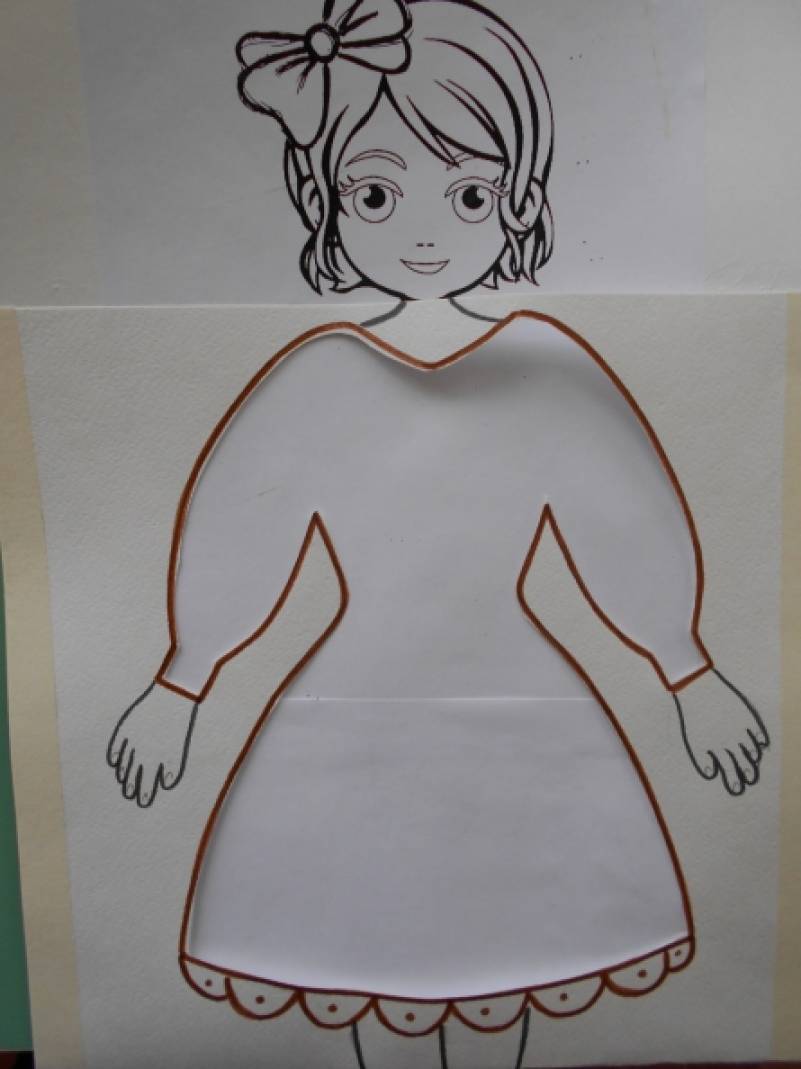 Платье для средней куклы. Рисование девочки в платье в старшей группе. Трафарет платья для рисования. Платье для рисование для детей. Рисование платье для мамы.
