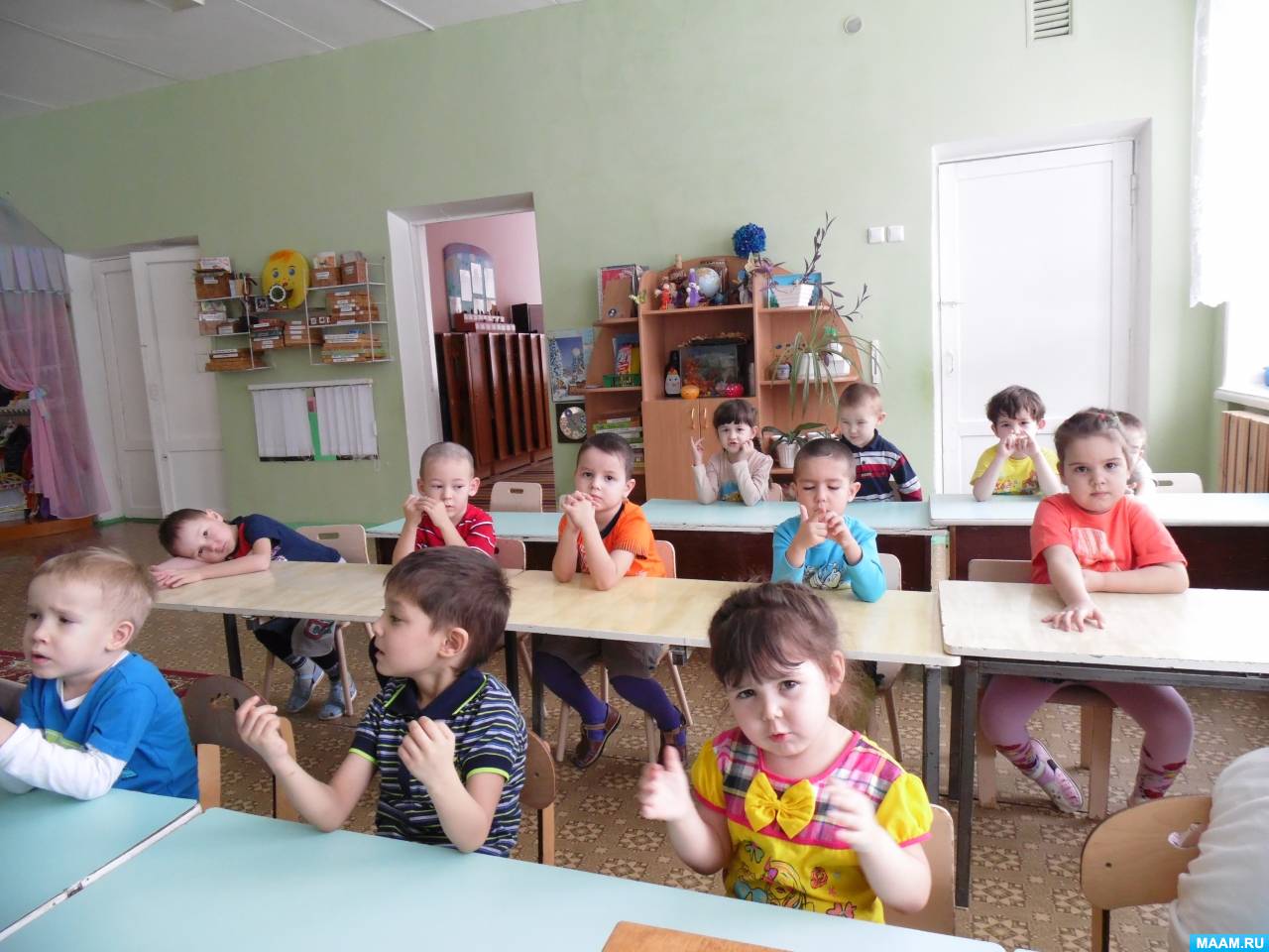 Смотреть фотографию №3 Фото №3 Листья осенние тихо кружатся Физкультминутки проводятся в сочетании движений с речью детей
