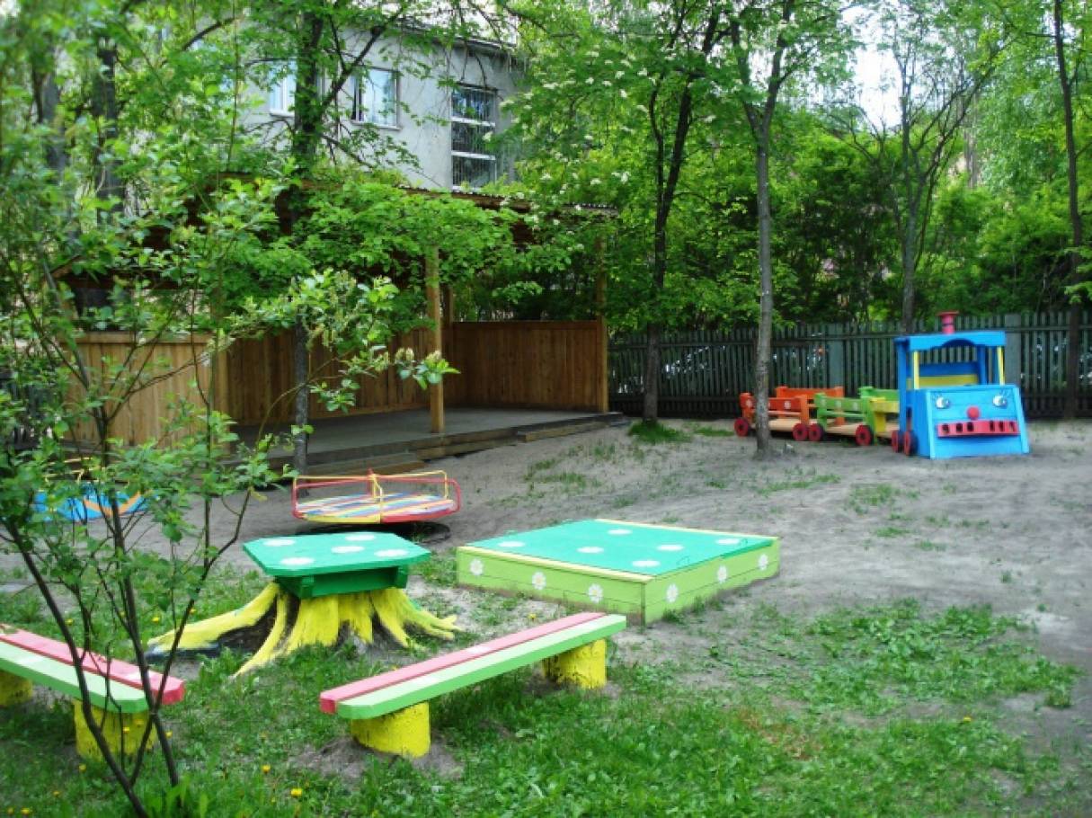 Домики в детский сад на площадку (47 фото)