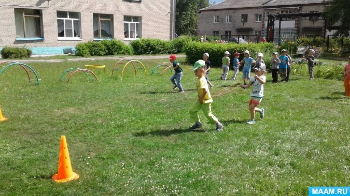 Смотреть фотографию №12 Фото №12 Праздники сценарии развлечений спортивные командные досуги эстафеты которые легко придумать самому с минимальным количеством оборудования и любыми предметами
