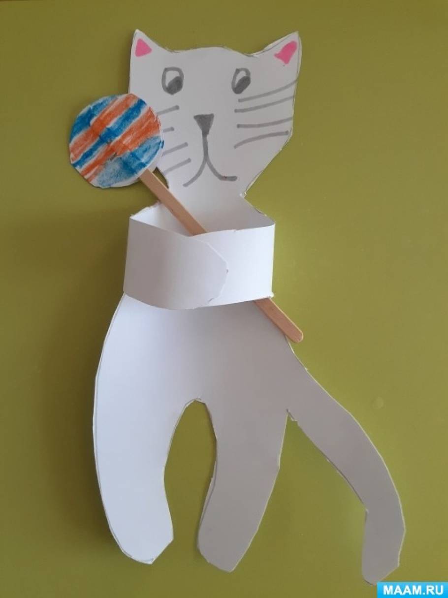 Детский мастер-класс изготовления поделки из бумаги «Котик с конфеткой» к Дню кошек в России
