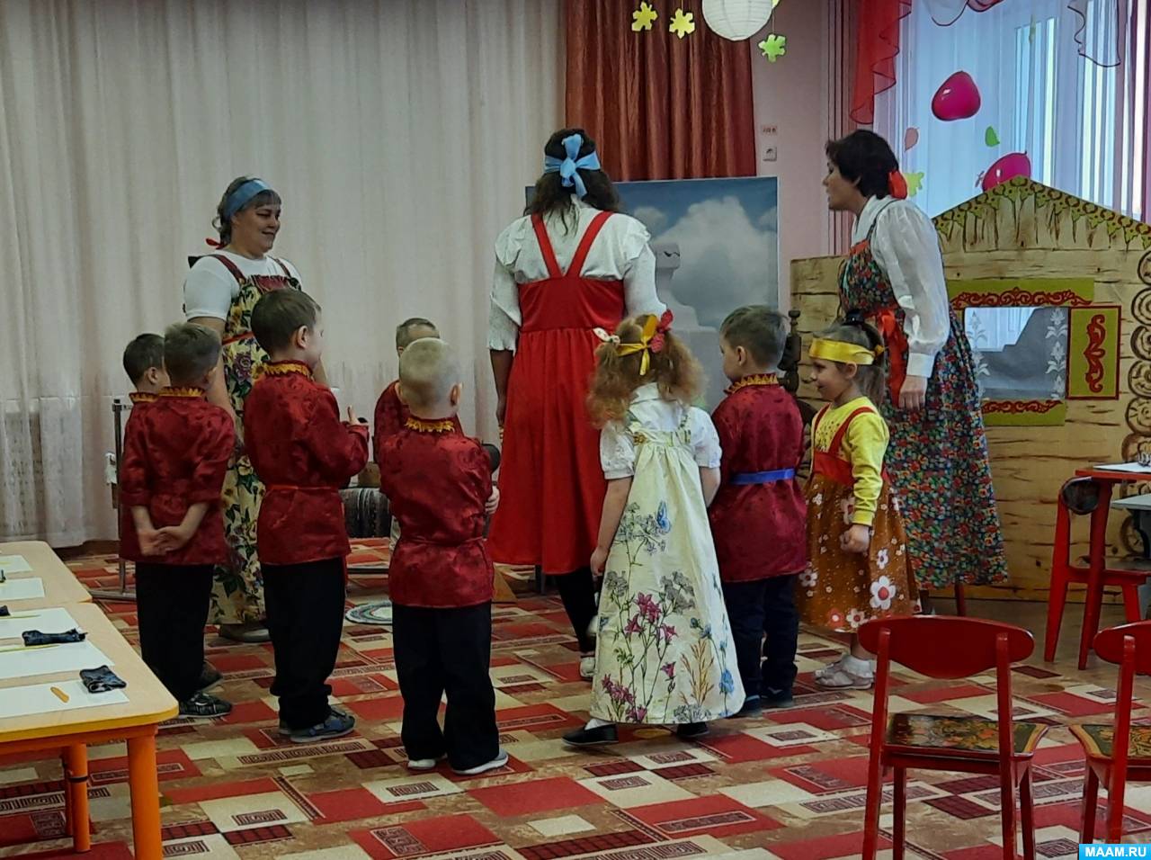 Фото №1 Цель приобщение детей к русским народным традициям через знакомство с трудом и бытом русского народа