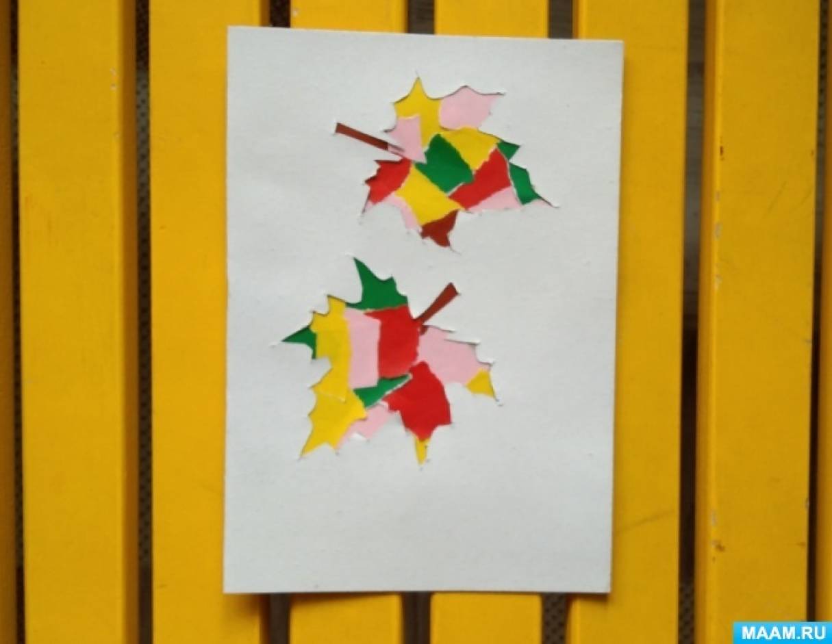 Мастер-класс по изготовлению открытки из картона «Осенние кленовые листики» с элементами обрывной аппликации