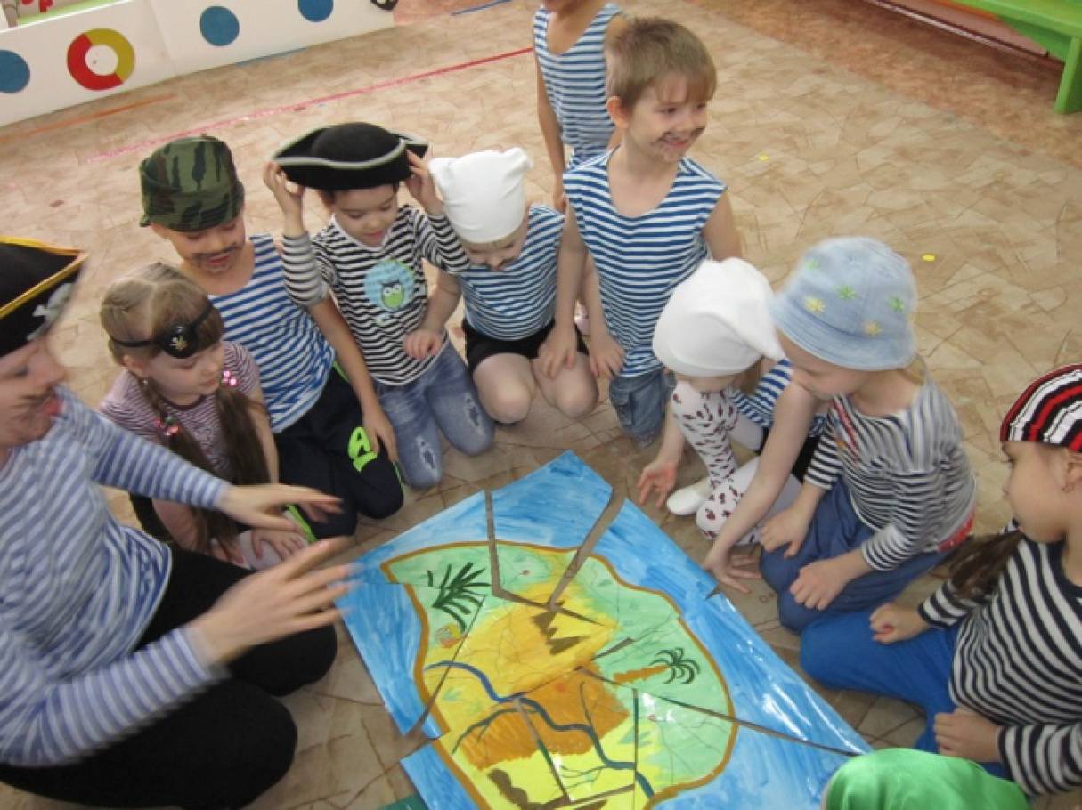 Игра путешествие в старшей группе. День пиратов в детском саду. Пиратский квест в детском саду. Пираты занятие для детей. Пиратский квест на природе.