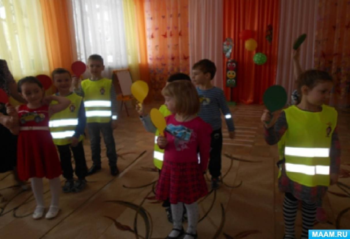 Развлечение по ПДД с детьми 5–7 лет «Дети и дорога» Фото Развлечение по ПДД с детьми 5–7 лет «Дети и дорога»