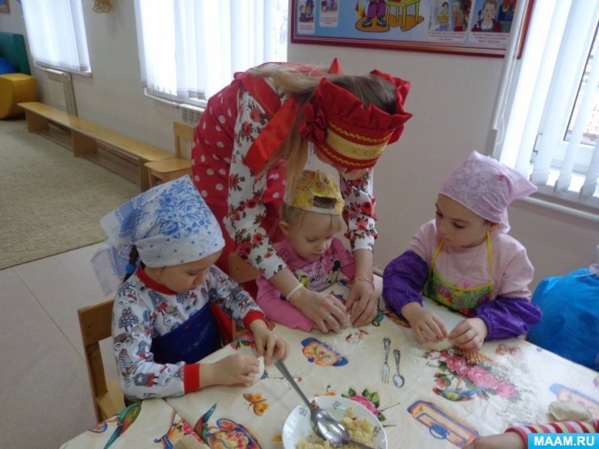 Смотреть фотографию №4 Фото №4 Развлечения досуги утренники Темочки Конкурс для воспитателей и педагогов Лучший сценарий праздника январь Приобщать детей к народным играм частушкам пляскам