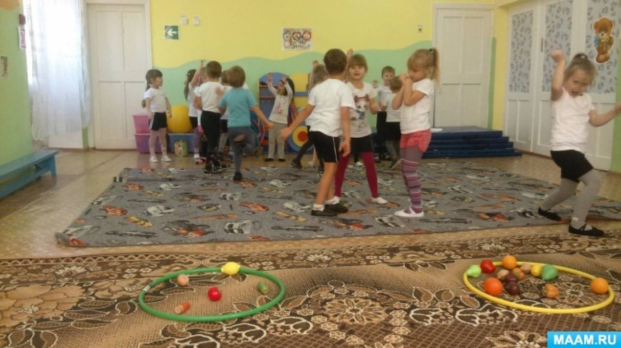 Спортивное развлечение: «Осенние старты» (старшая группа) Фото Спортивное развлечение: «Осенние старты» (старшая группа)