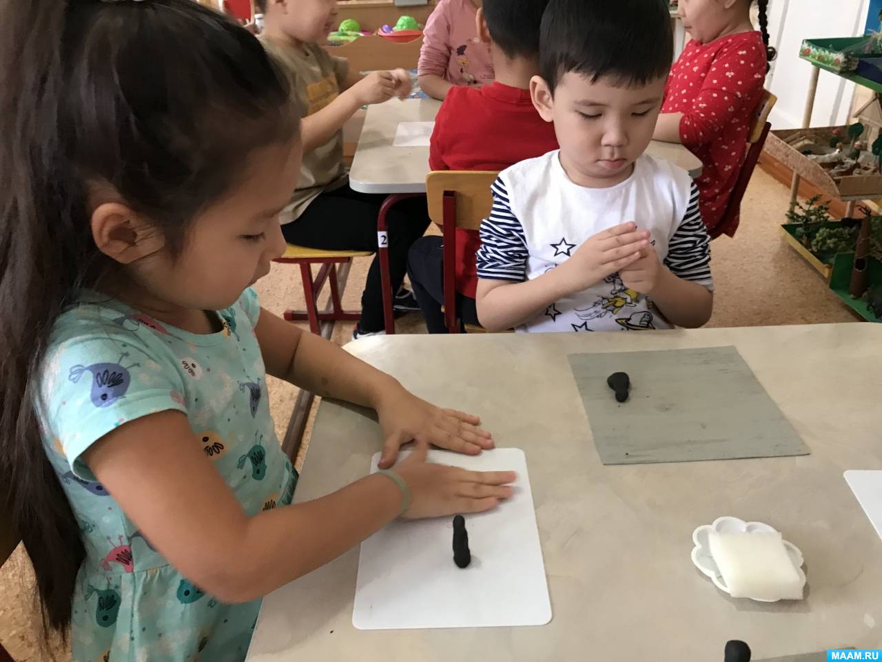 лепка светофорчик в средней группе. лепка по пожарной безопасности в старшей группе. лепка светофор в младшей группе. лепка в средней группе на тему пдд. лепка пожарная безопасность 2 младшая группа.