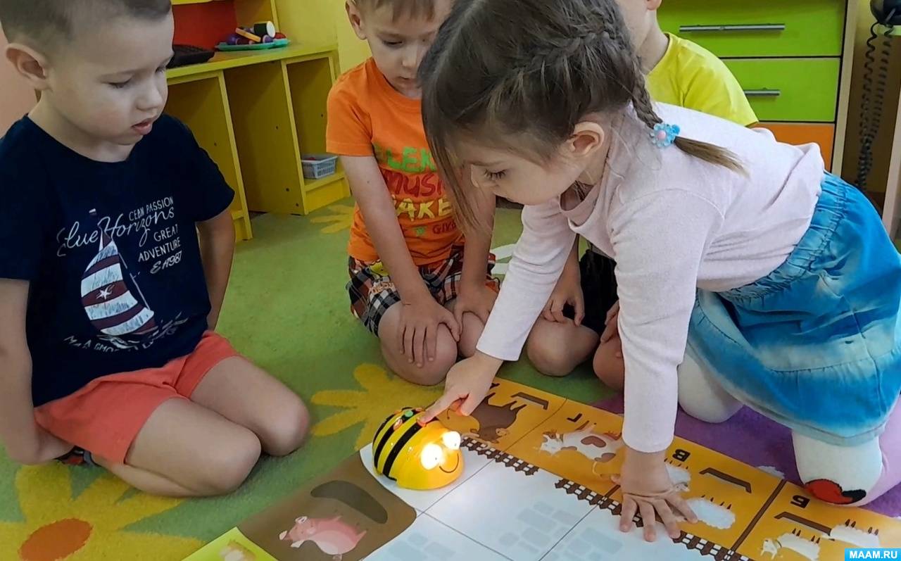 Фотоотчет «Игры с мини-роботом Bee-bot, или Умная пчелка» (5 фото ...