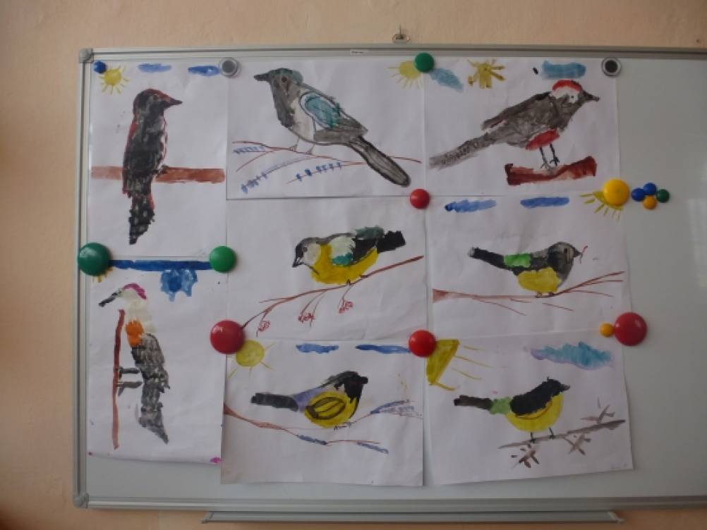 Занятие день птиц в детском саду. Рисование зимующие птицы младшая группа. Зимующие птицы подготовительная группа. Аппликация зимующие птицы подготовительная группа. Выставка зимующие птицы в детском саду.