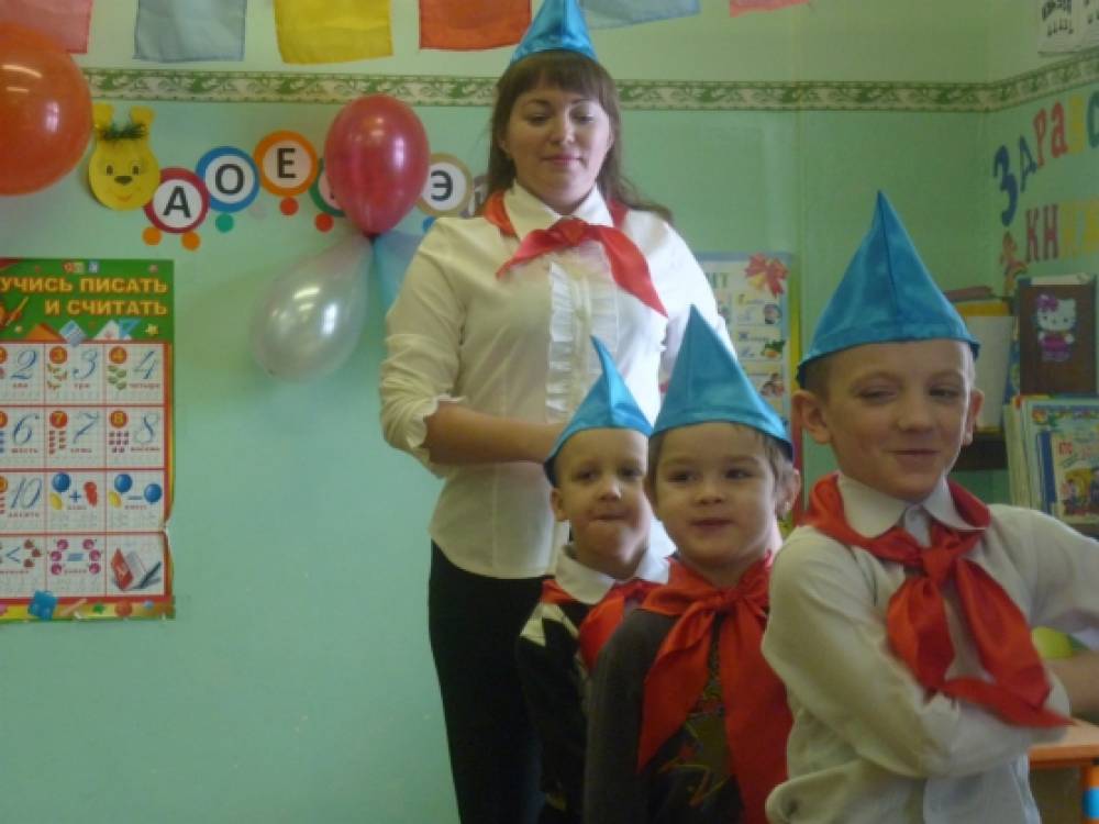 дегтевский детский сад миллеровский район. сценарий 23 февраля детский сад разновозрастная группа. 23 февраля в детском саду. девочки в детском саду. сценарий 23 февраля детский сад разновозрастная группа.